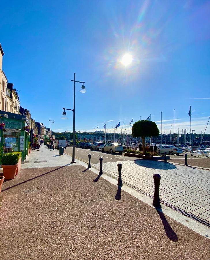 Sur les quais - Dieppe hypercentre - Proxi gare et plage Extérieur photo
